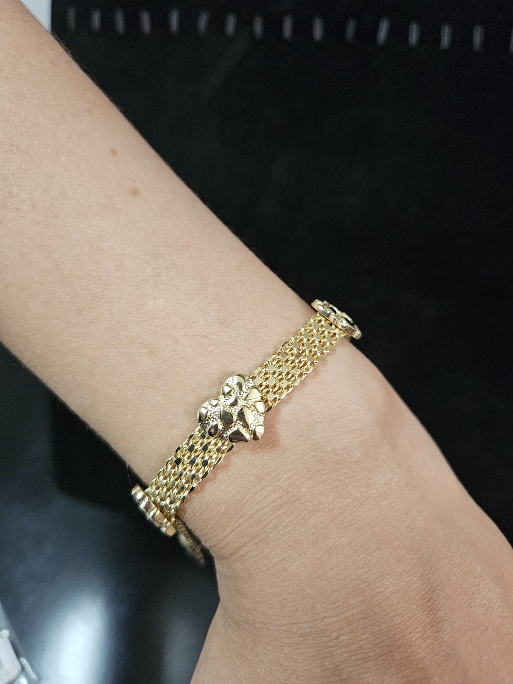 Gold Plated Heart Mesh Bracelet - Elegant